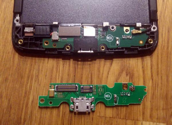 20190125_moto_g5_usb-buchse.jpg